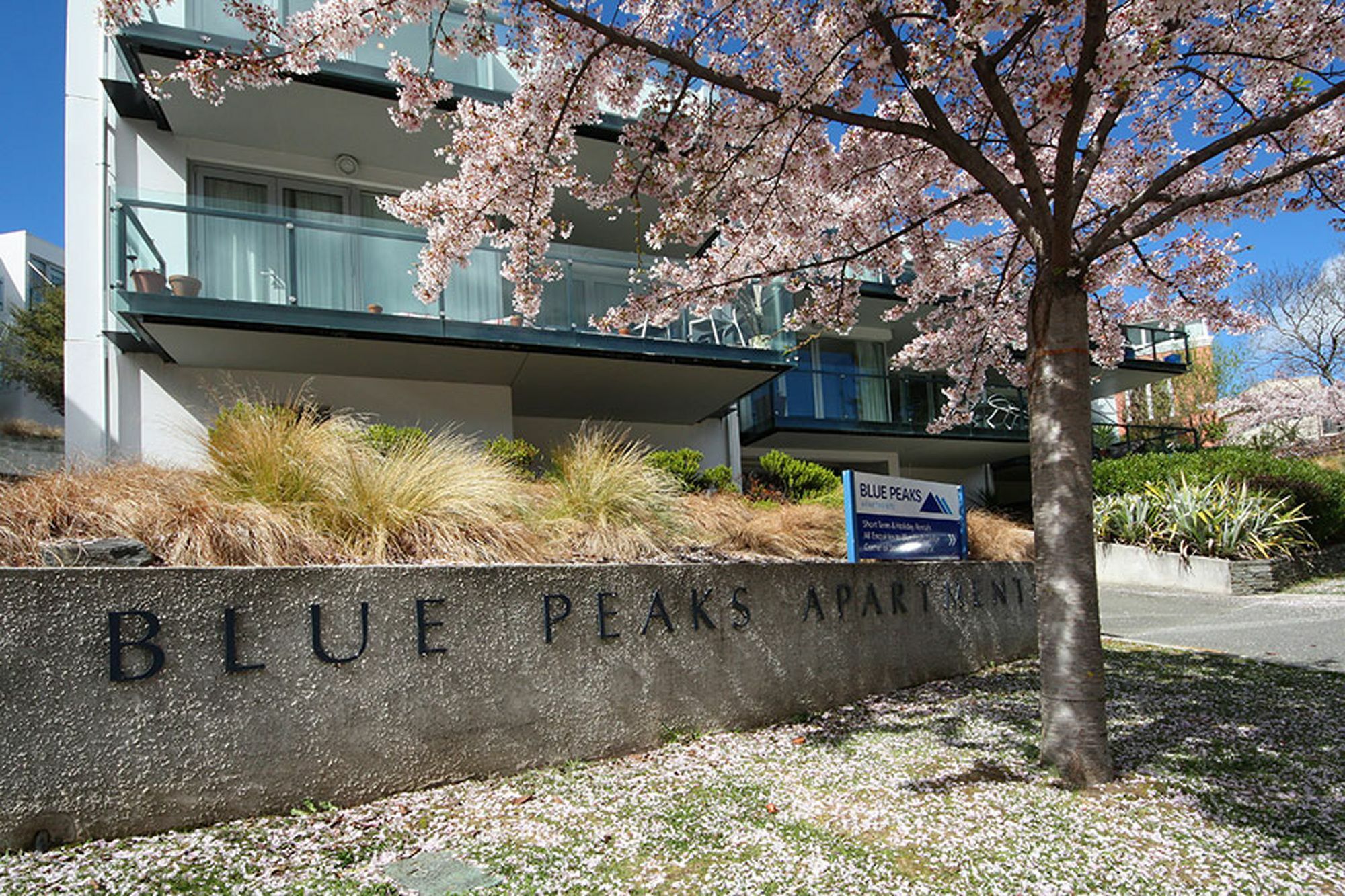 Blue Peaks Apartments Queenstown Exteriör bild